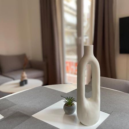 Daisy Apartment 15 Min To Acropolis アテネ エクステリア 写真