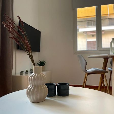 Daisy Apartment 15 Min To Acropolis アテネ エクステリア 写真