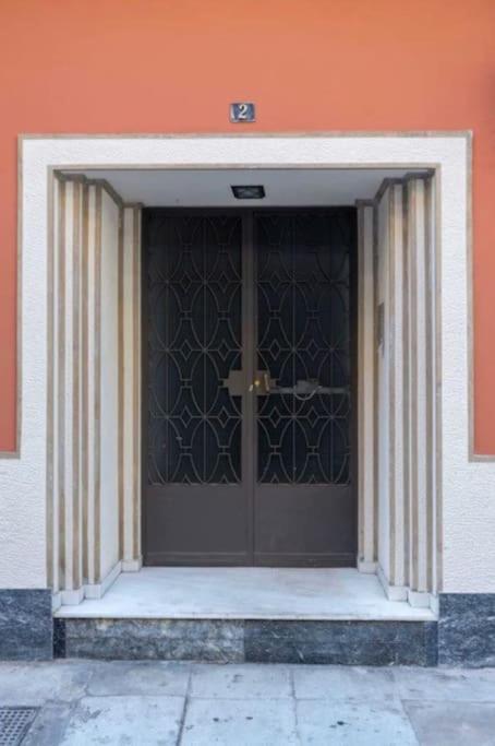 Daisy Apartment 15 Min To Acropolis アテネ エクステリア 写真