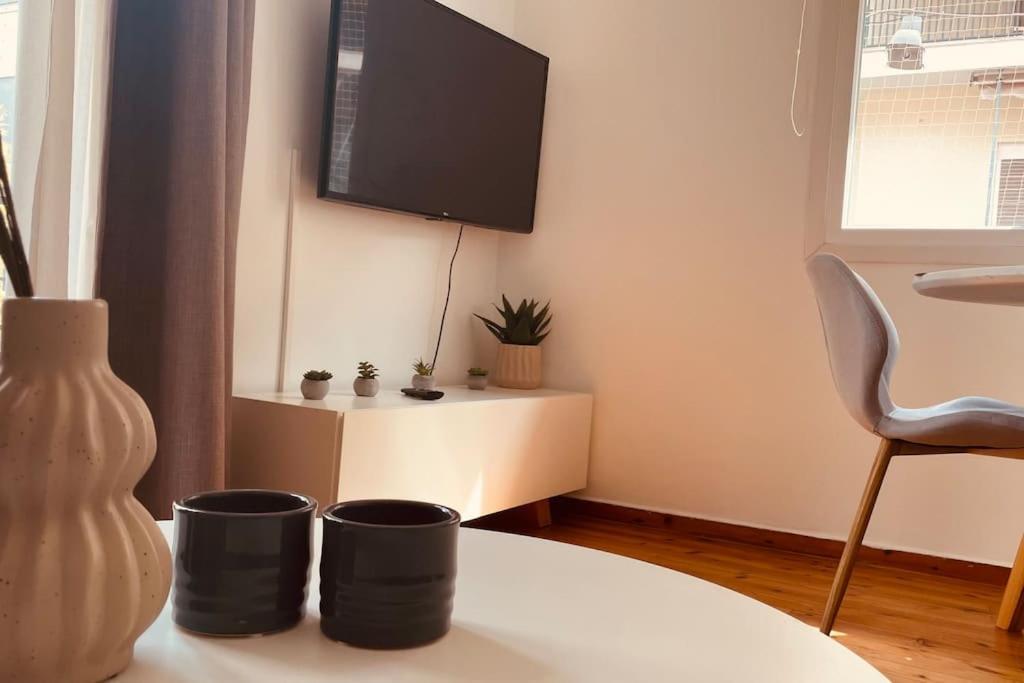 Daisy Apartment 15 Min To Acropolis アテネ エクステリア 写真
