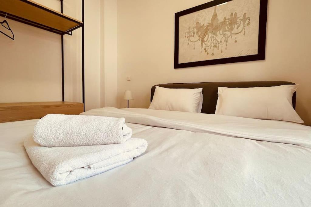 Daisy Apartment 15 Min To Acropolis アテネ エクステリア 写真