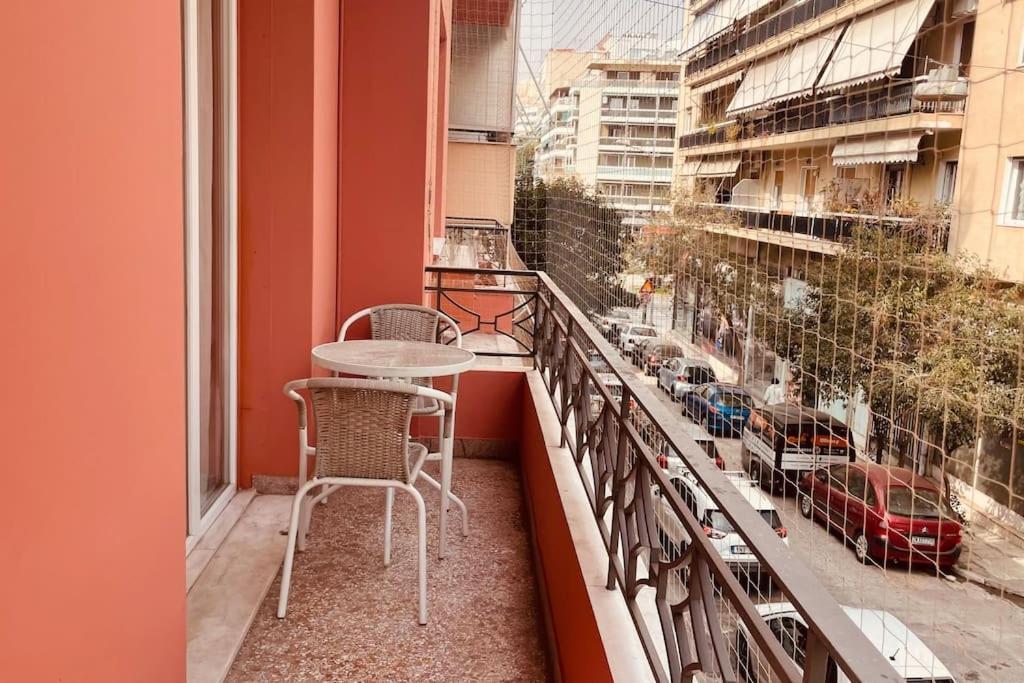 Daisy Apartment 15 Min To Acropolis アテネ エクステリア 写真