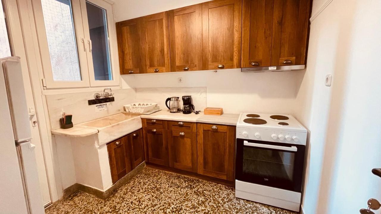 Daisy Apartment 15 Min To Acropolis アテネ エクステリア 写真
